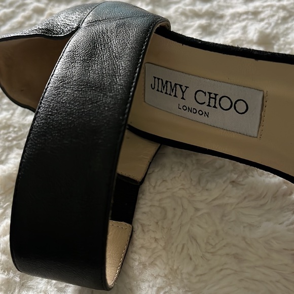 - Gorgeous Jimmy Choo Black Leather/Suede Heels ( 39.5) - Picture 5 of 10